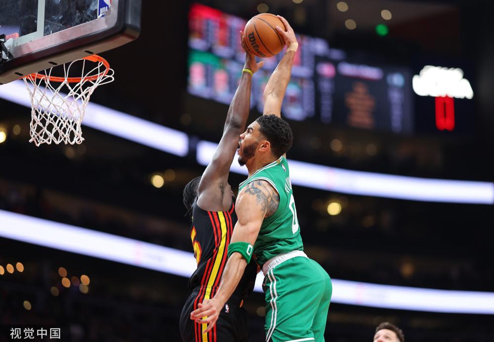 与球迷热议 与球迷热议