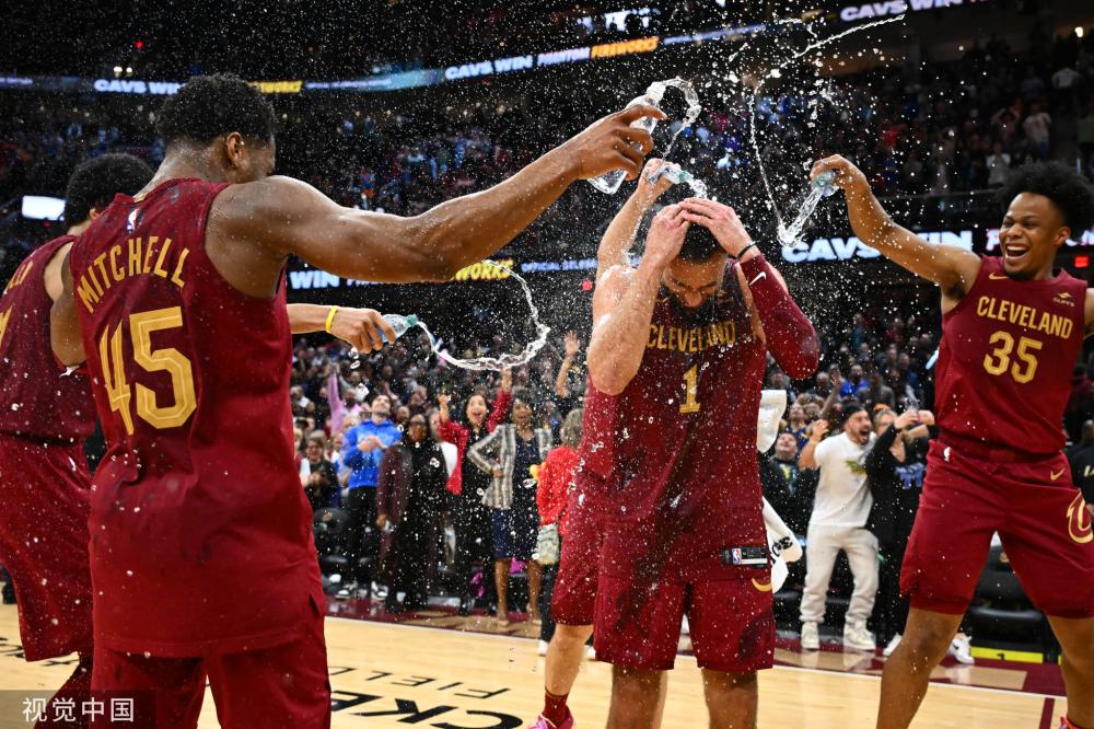 持防守专注 持防守专注